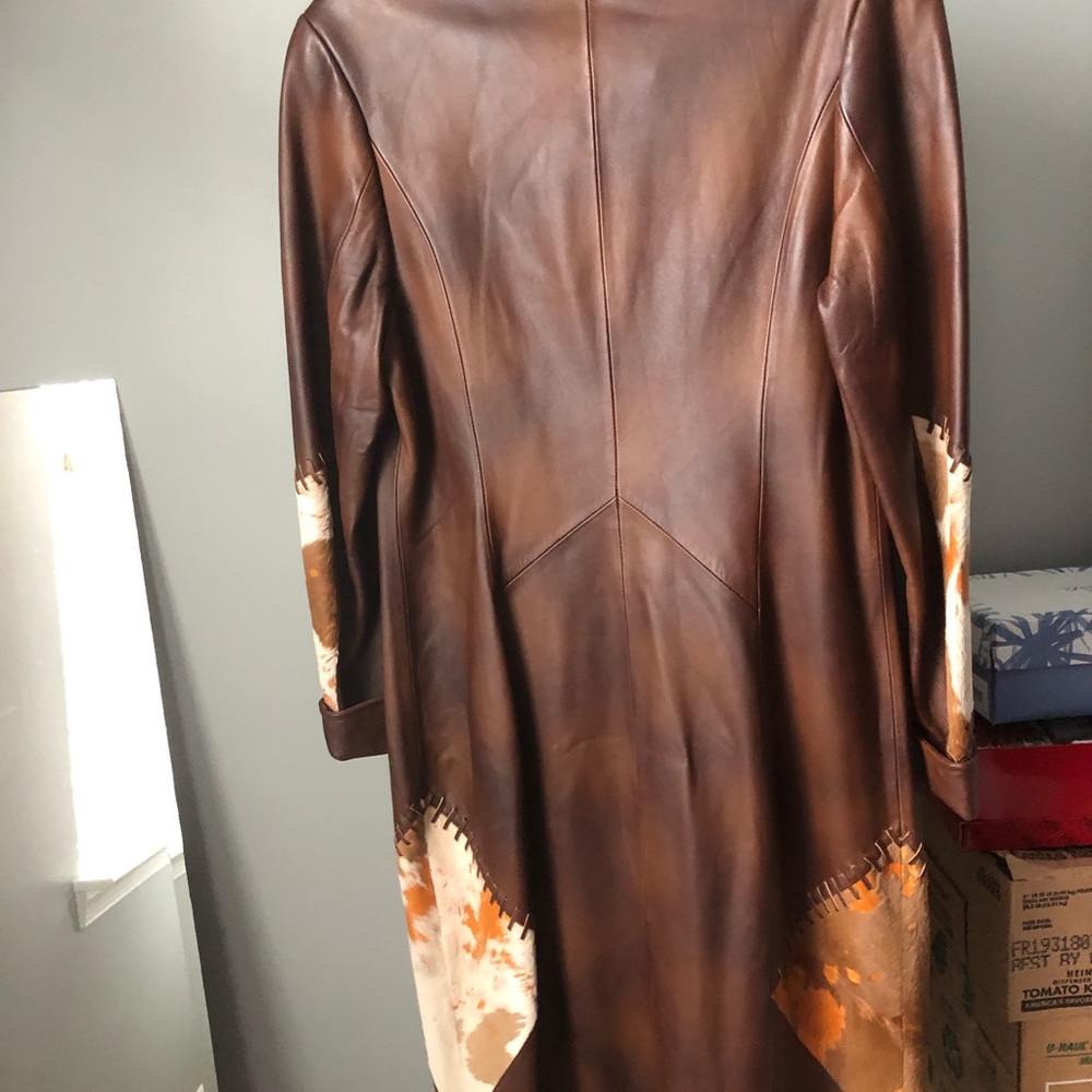 Leather coat - Picture 2 of 8